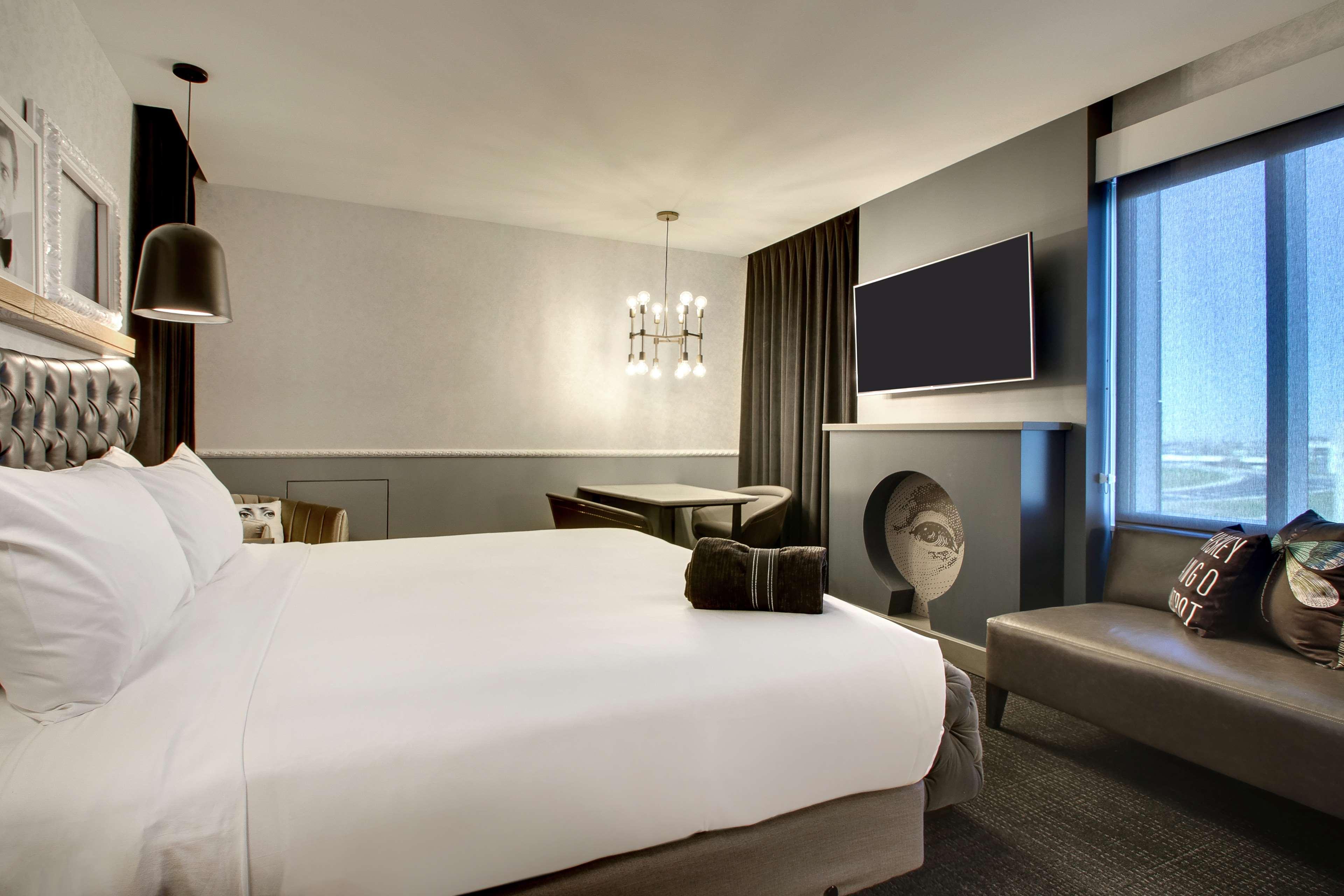 The Rose Chicago, Tapestry Collection By Hilton Hotel Rosemont Exterior photo