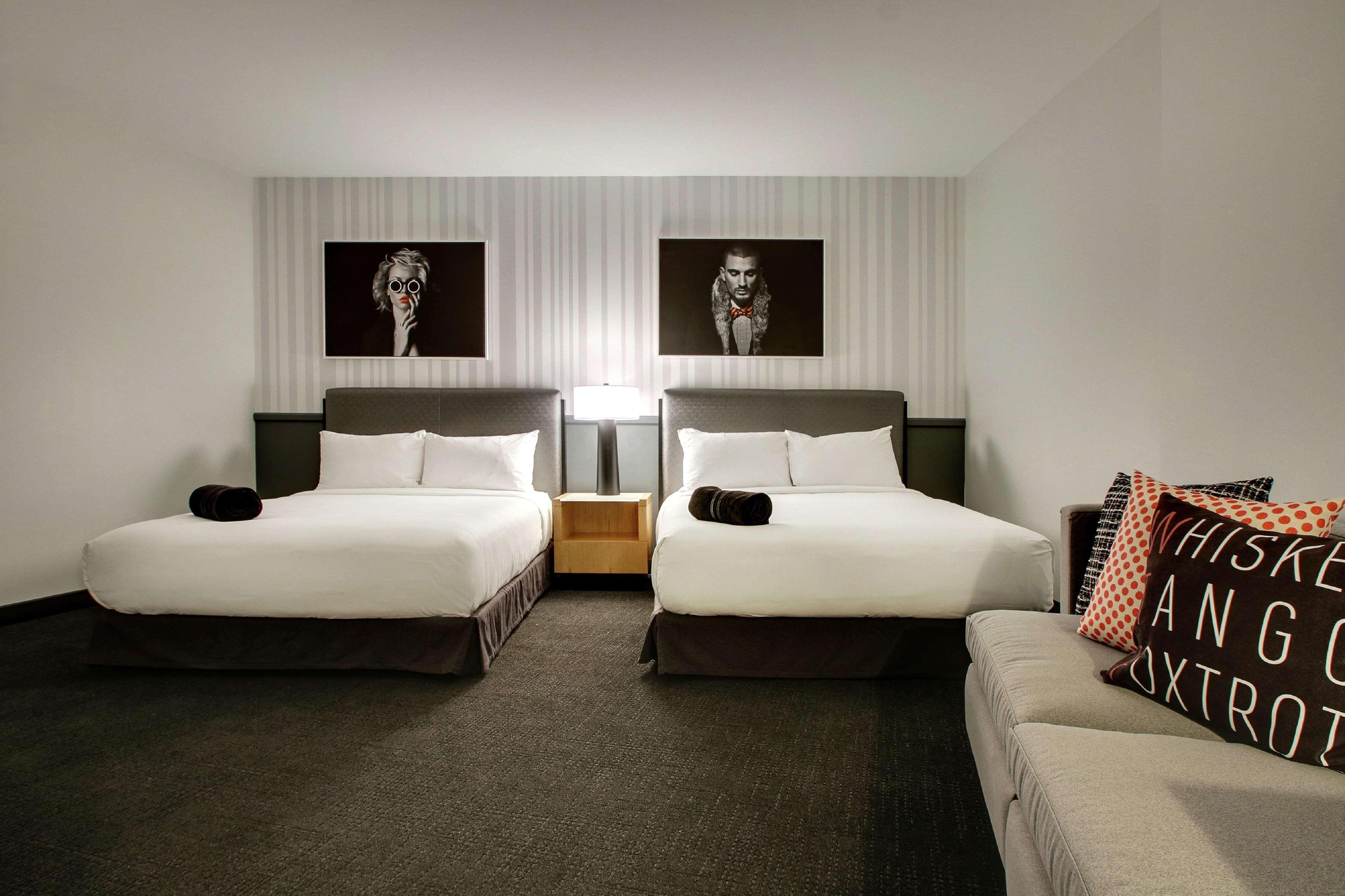 The Rose Chicago, Tapestry Collection By Hilton Hotel Rosemont Exterior photo