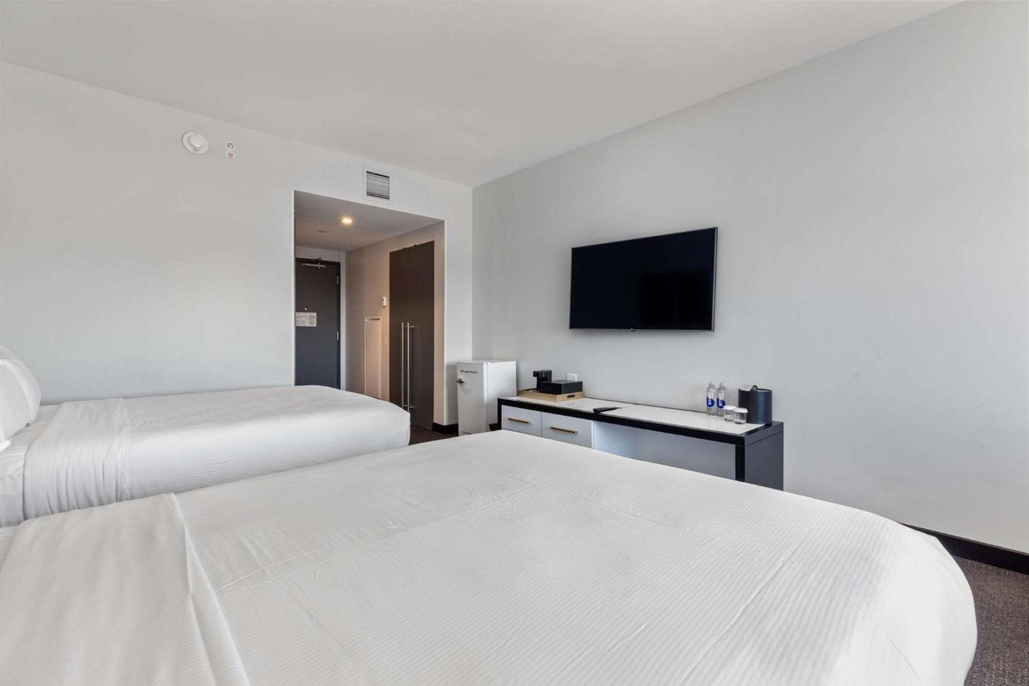 The Rose Chicago, Tapestry Collection By Hilton Hotel Rosemont Exterior photo