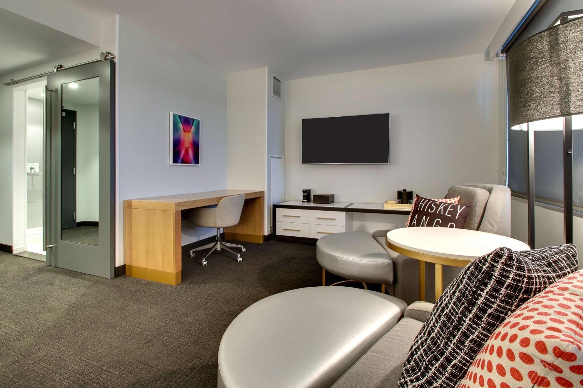 The Rose Chicago, Tapestry Collection By Hilton Hotel Rosemont Exterior photo