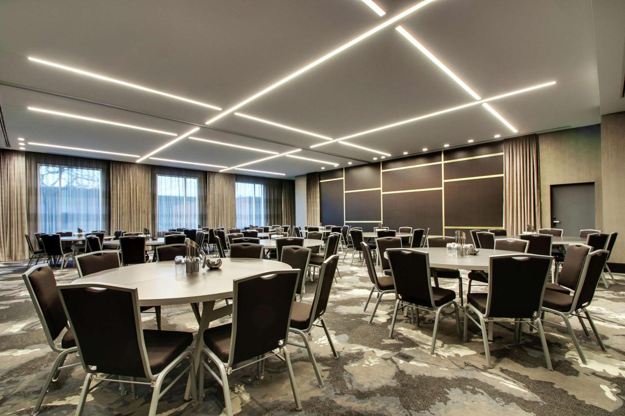 The Rose Chicago, Tapestry Collection By Hilton Hotel Rosemont Exterior photo